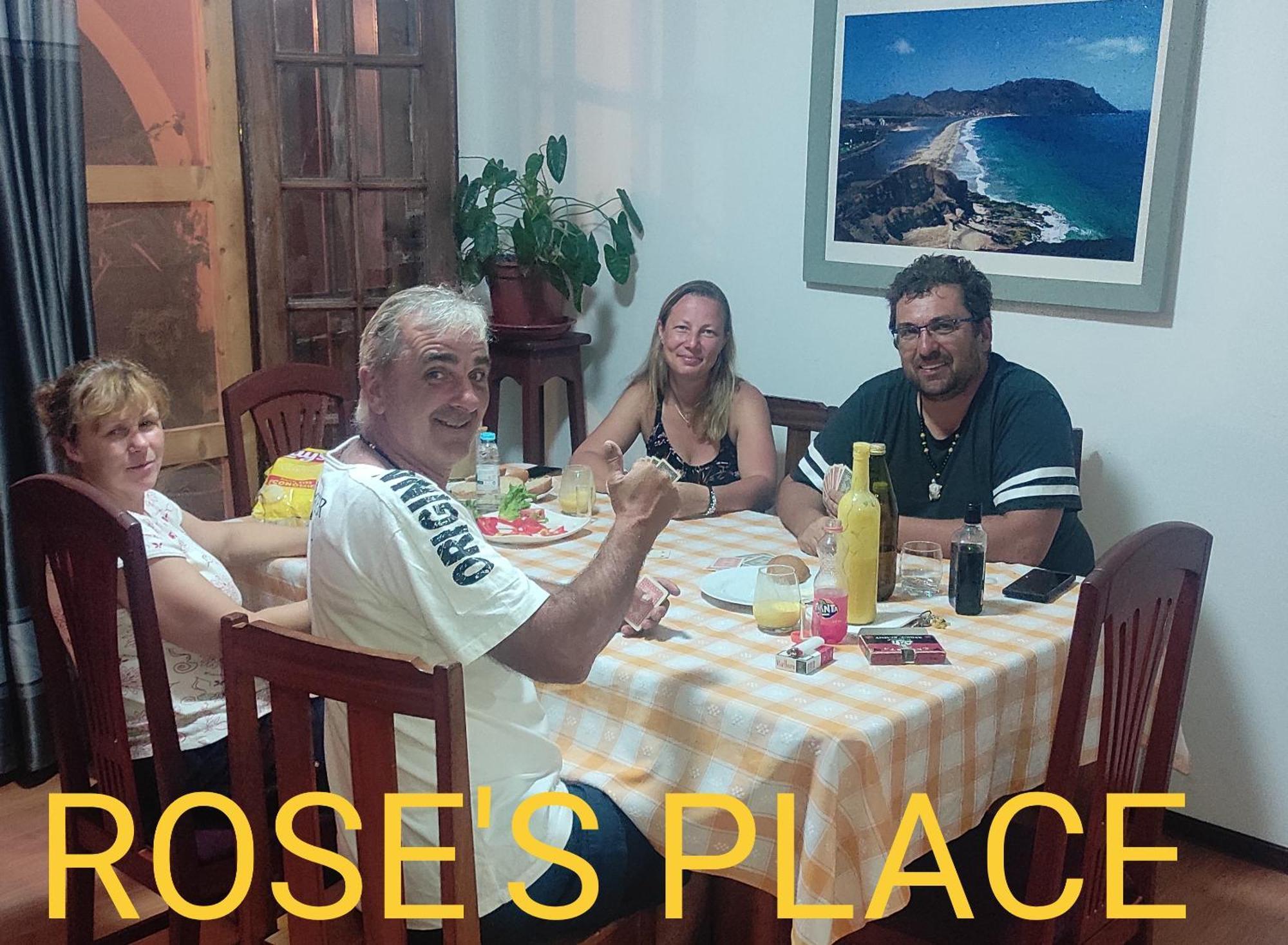 Rose'S Place Mindelo Esterno foto